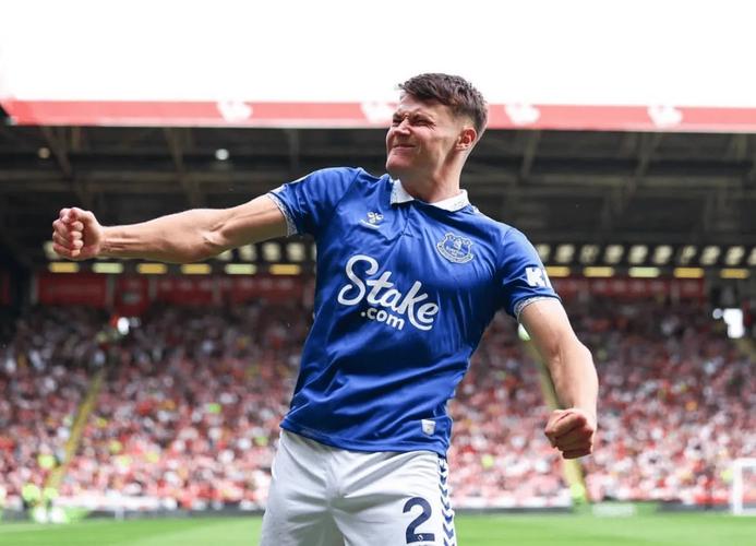 天体：热那亚边翼卫库菲权衡三支意甲+埃弗顿报价，决定留队插图